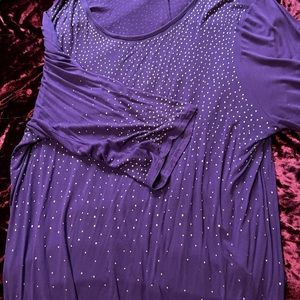 Catherine’s added dimension rinestone top! Size 4x